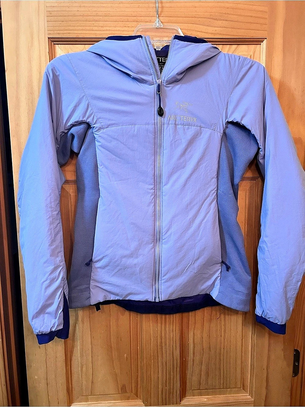 Arc'teryx Softshell Jacket Purple Women's Size small Full Zip Hooded Pockets